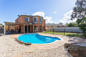Beautiful Tarneit Family Home with Pool + BBQ